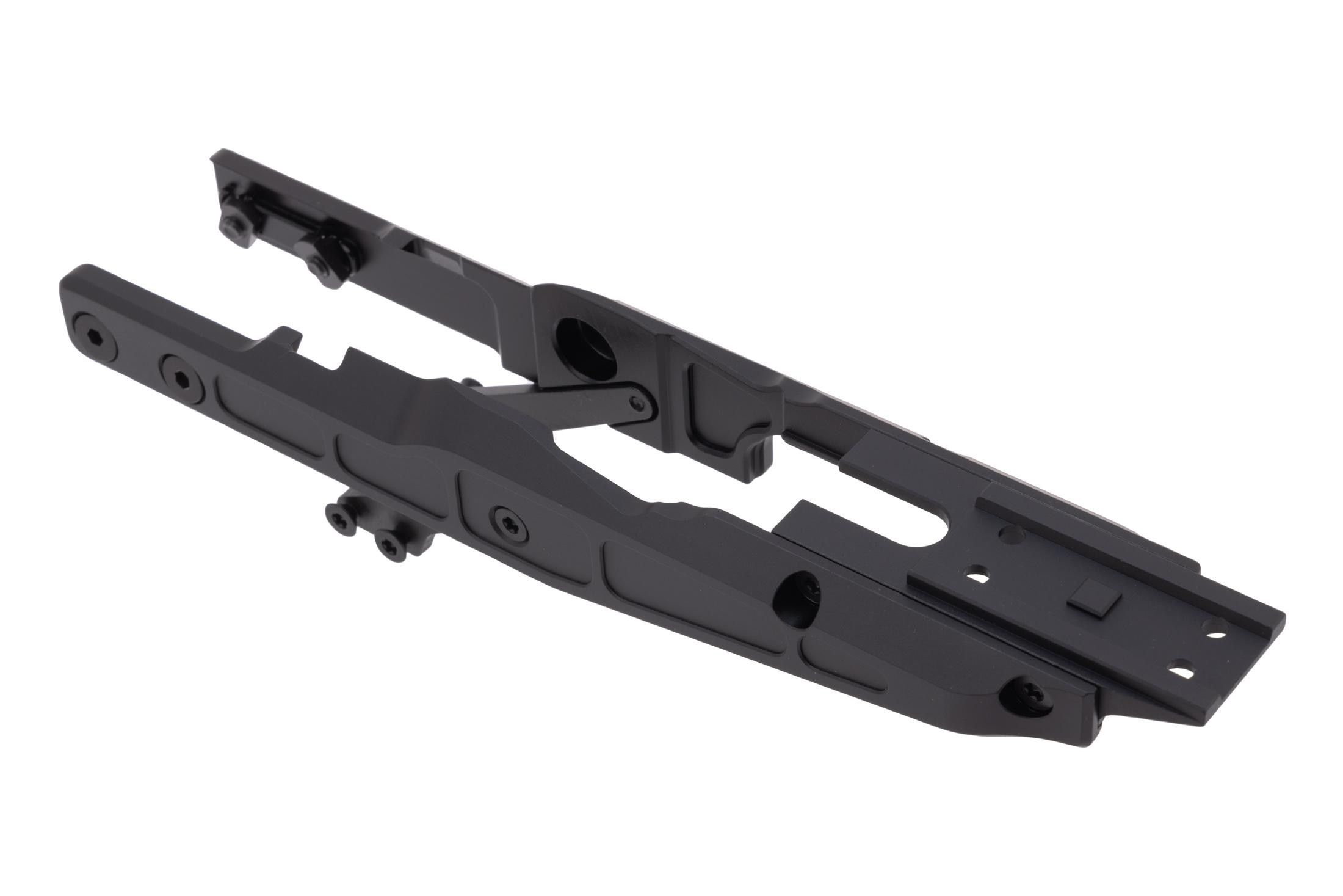 MI-AK-ALPHA-T2M_01.jpg?